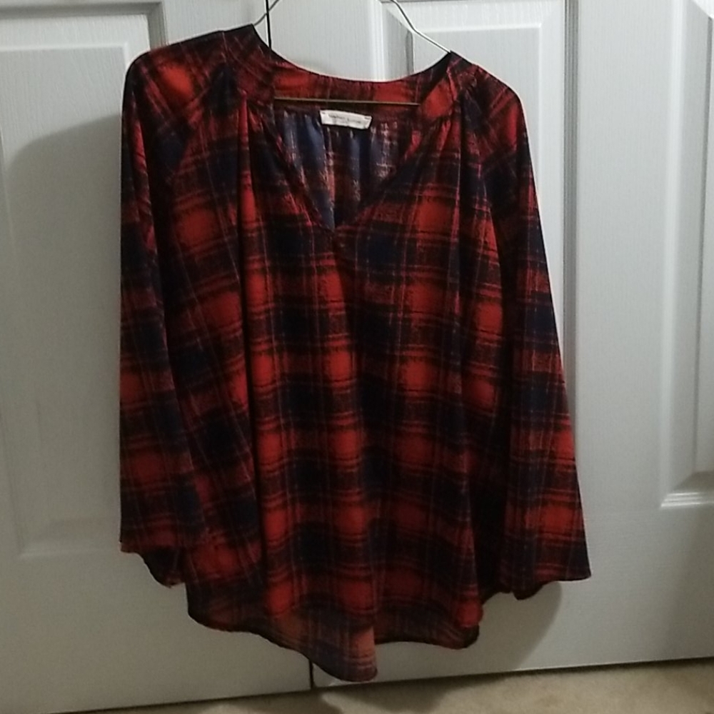 Newbury Kustom  v-neck and bell sleeved blouse